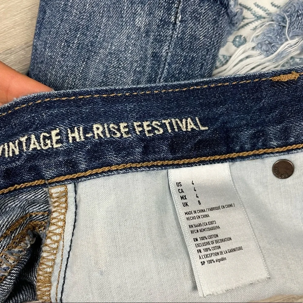 American Eagle Festival High Rise Embroidered Shorts Distressed - Picture 7 of 7